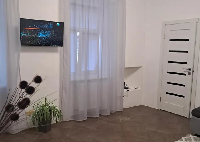 Двокімнатні Апартаменти В Центрі Міста Лева